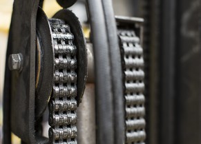 Forklift chain maintenance