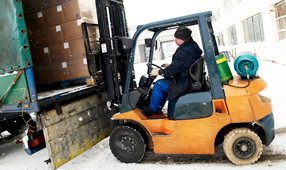 Pneumatic forklift