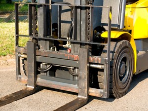 Forklift side shift